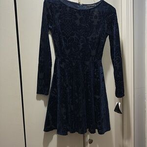 Navy blue velvet dress​